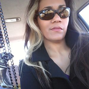 Meet your Posher, Melissa